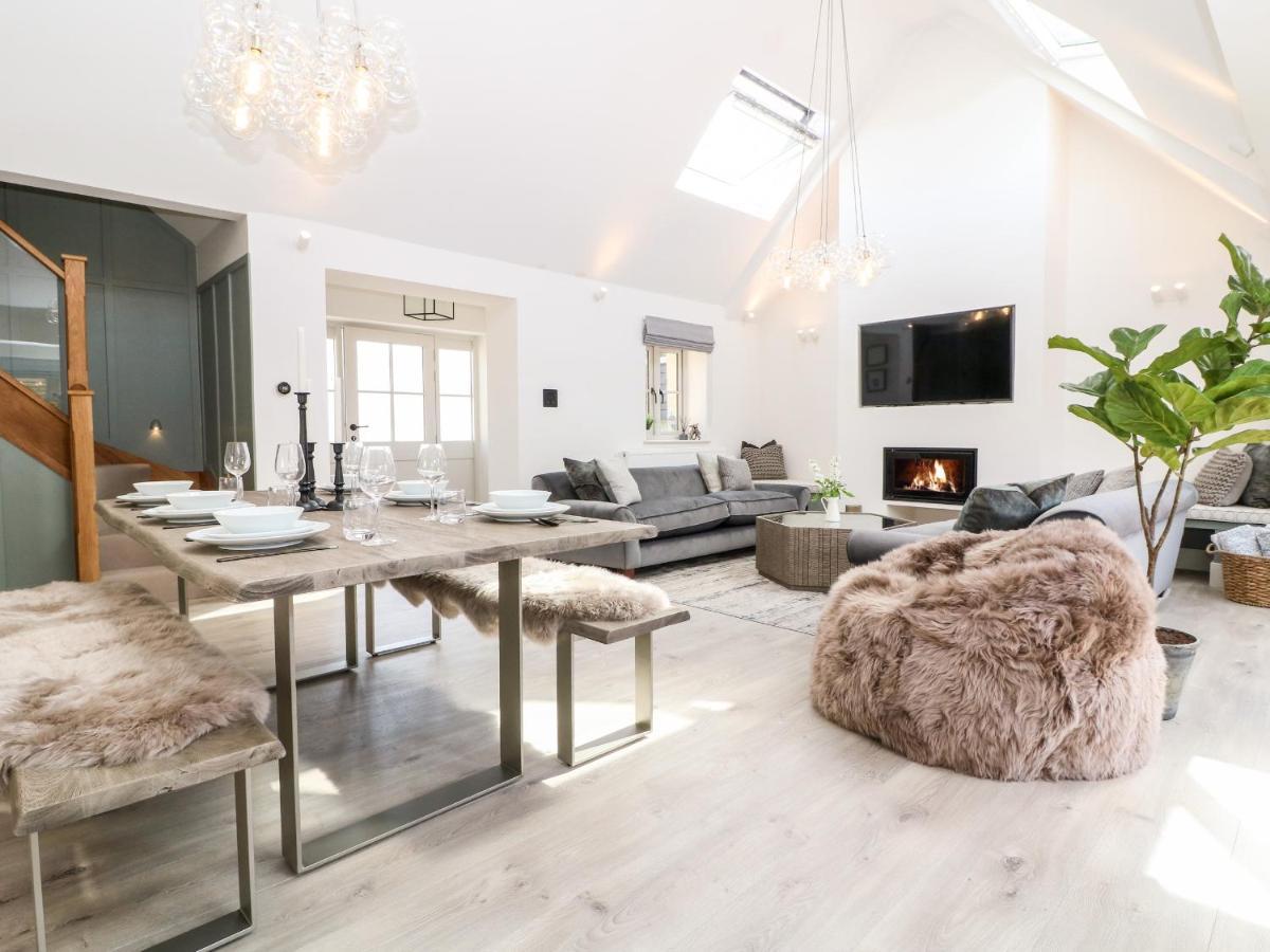 12 Manor Farm Close Kingham Buitenkant foto